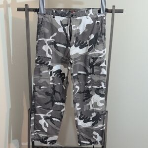 Park Lands Canada | Vintage Y2K Men's Camouflage Cargo Pants